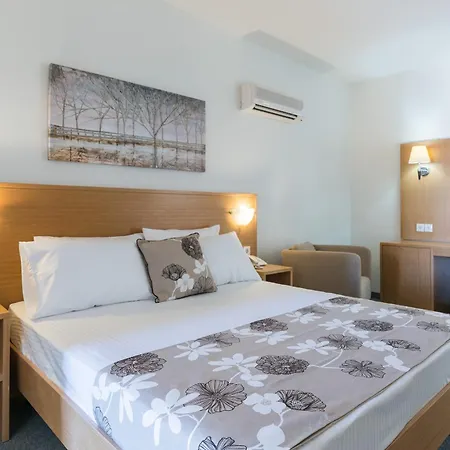Center Hotel 3*
