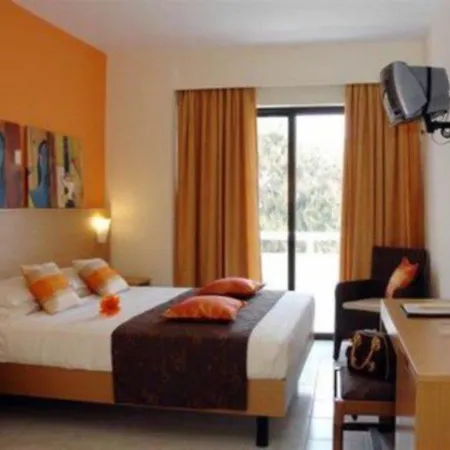 Center 3* Rhodes City