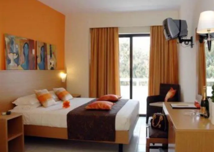 Center 3* Rhodes City