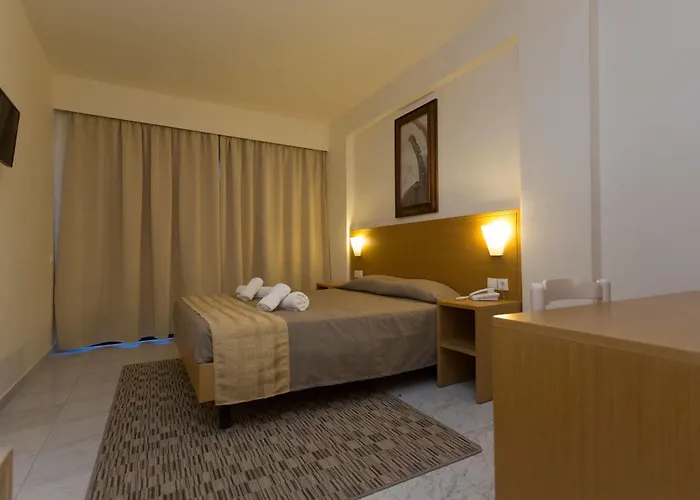 Center 3* Rhodes City