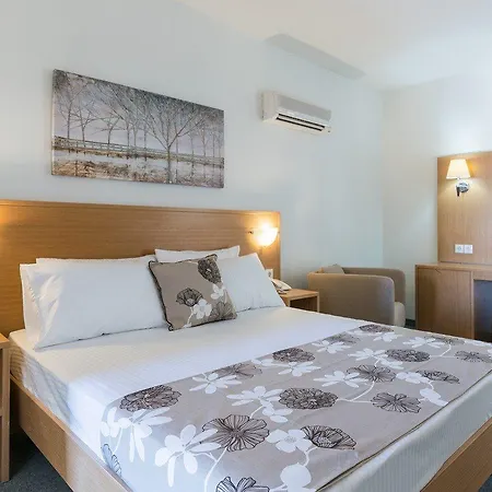 Center Hotel 3*