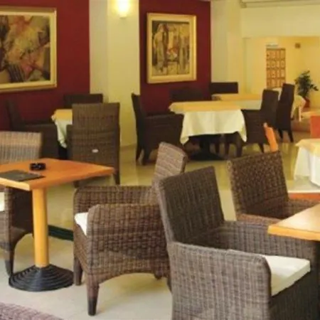Center Hotel