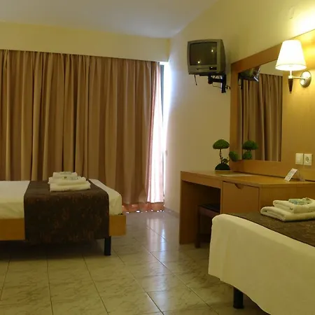 Center Hotel 3*