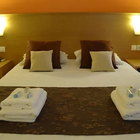 Center Hotel